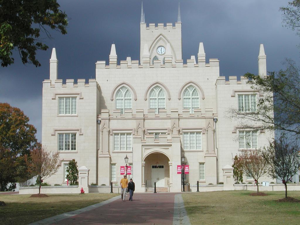 Milledgeville Real Estate